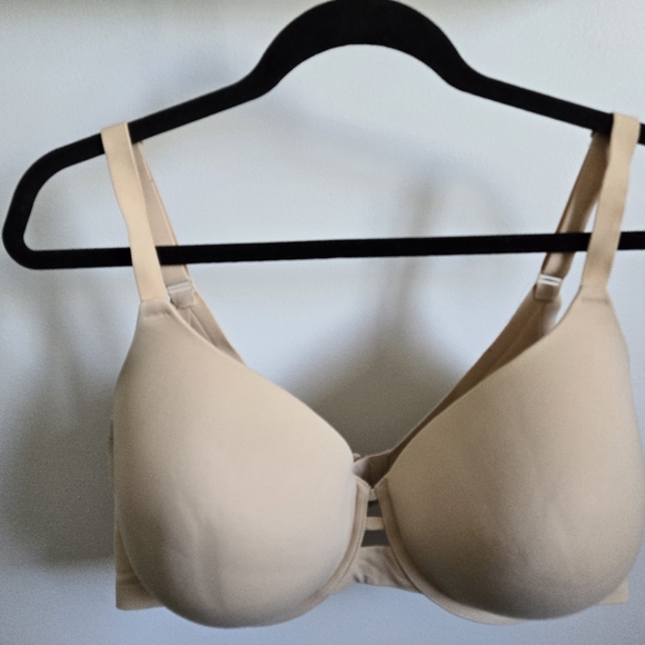 Auden Beige Underwire Bra 2, size 42D - Picture 1 of 6